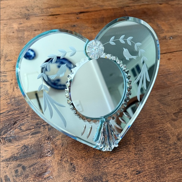Heart Shaped Mirror or Frame with Etched Birds & Leaves - Picture 6 of 6
